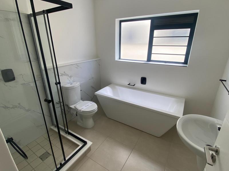 To Let 3 Bedroom Property for Rent in Richwood Western Cape